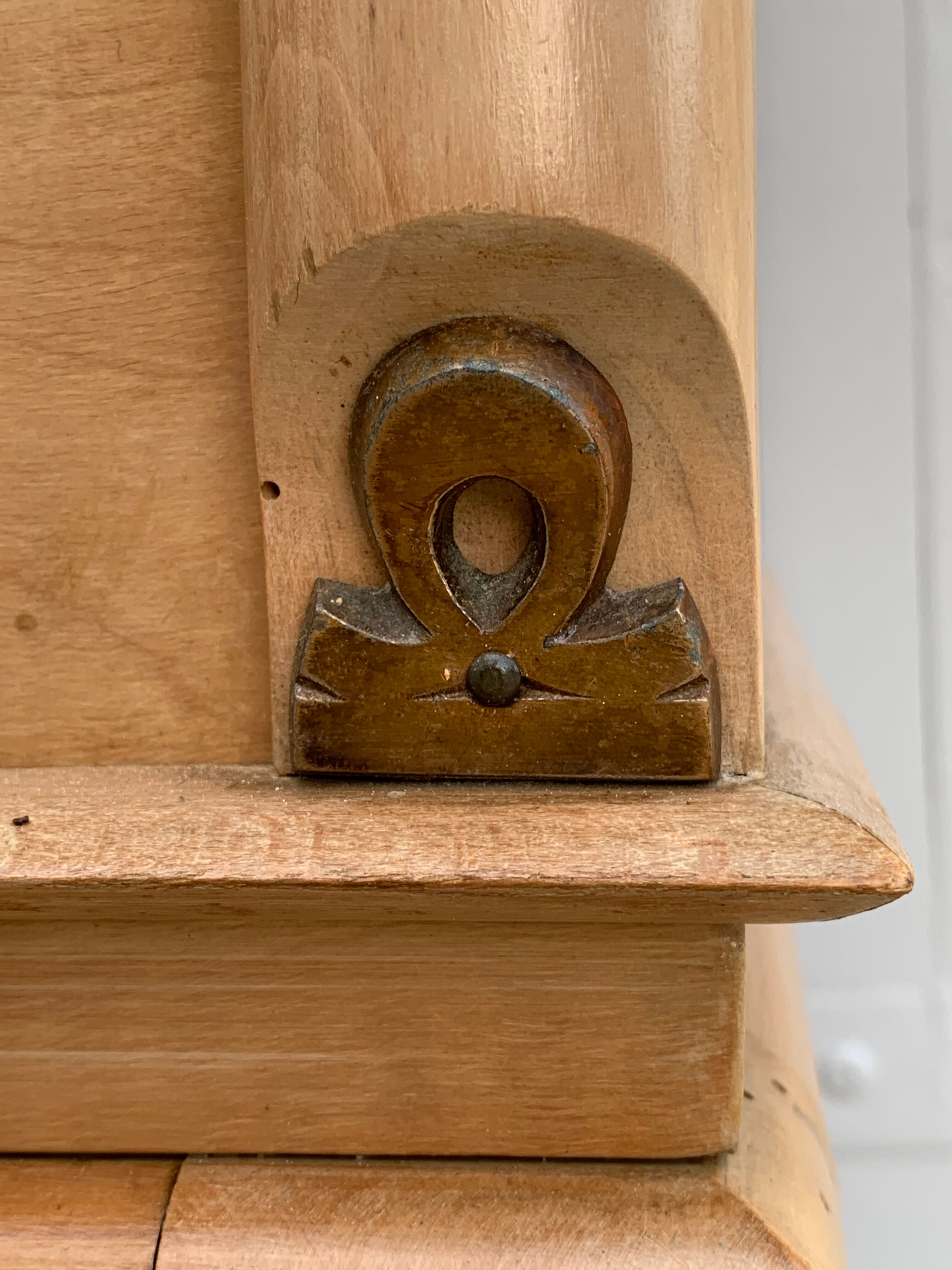 Pair of art deco bedsides