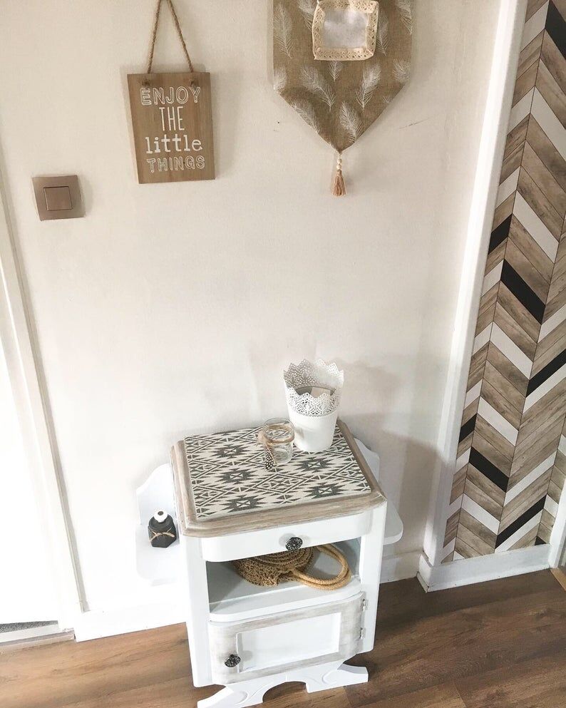 Vintage sofa tip or extra furniture