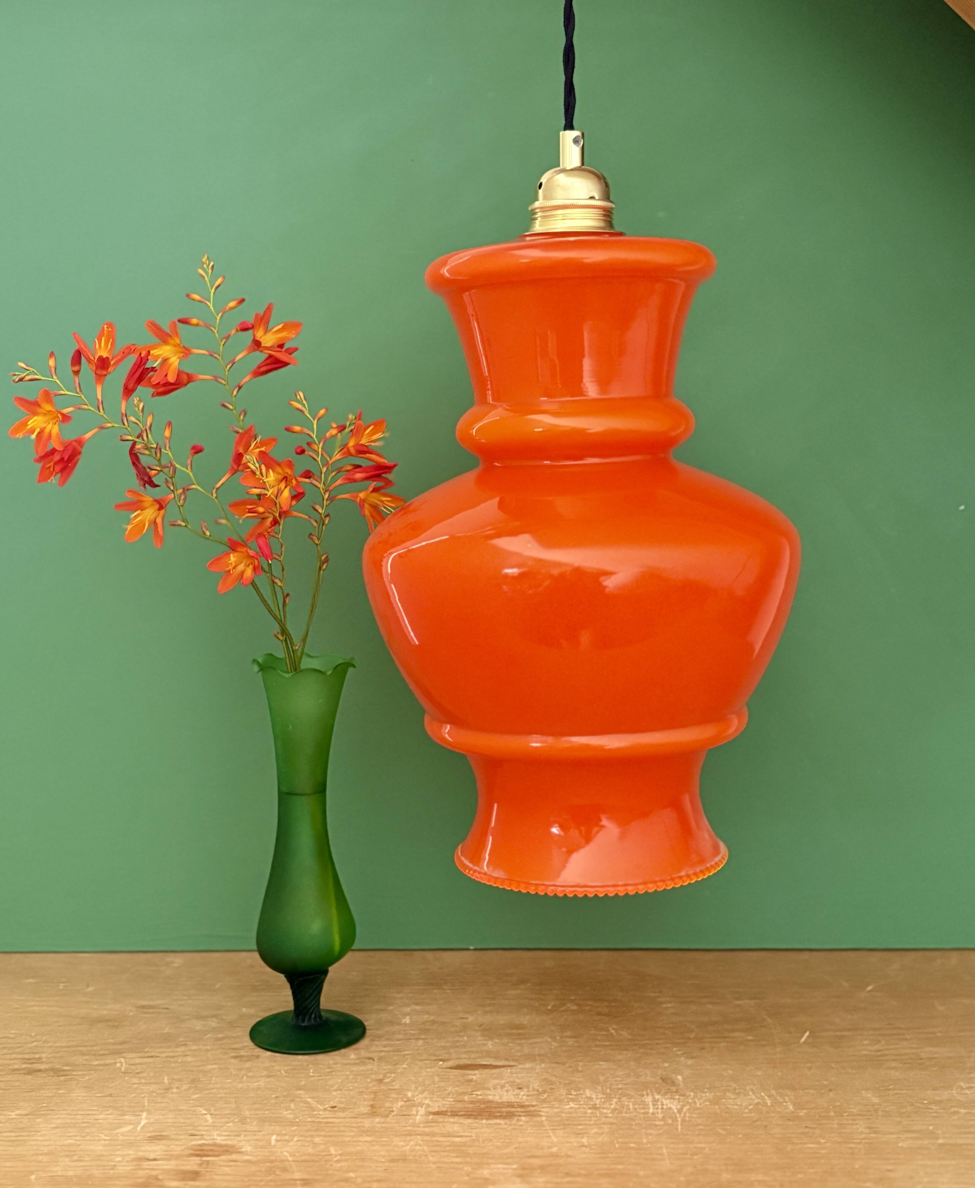 Suspension globe vintage XL en opaline orange