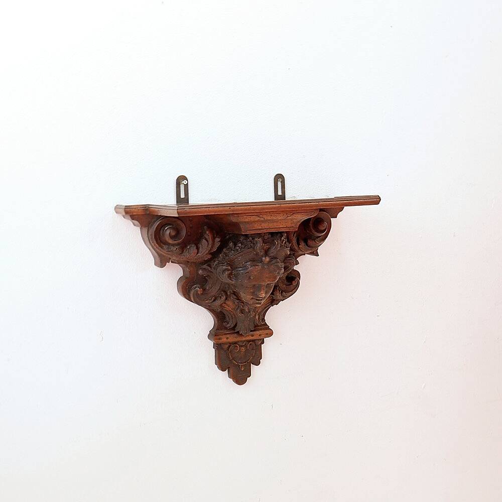 Étagère murale sculptée à la main - XIXe siècle