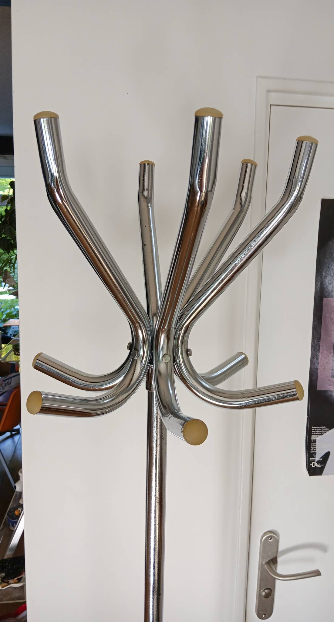 Vintage metal parrot coat rack