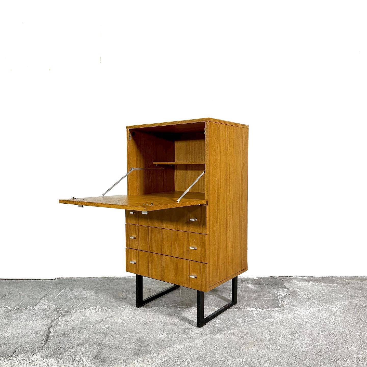 Secretary model "693" by Pierre Guariche, 1960