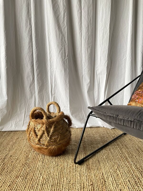 Panier à anses tressé artisanal ancien en fibres naturelles