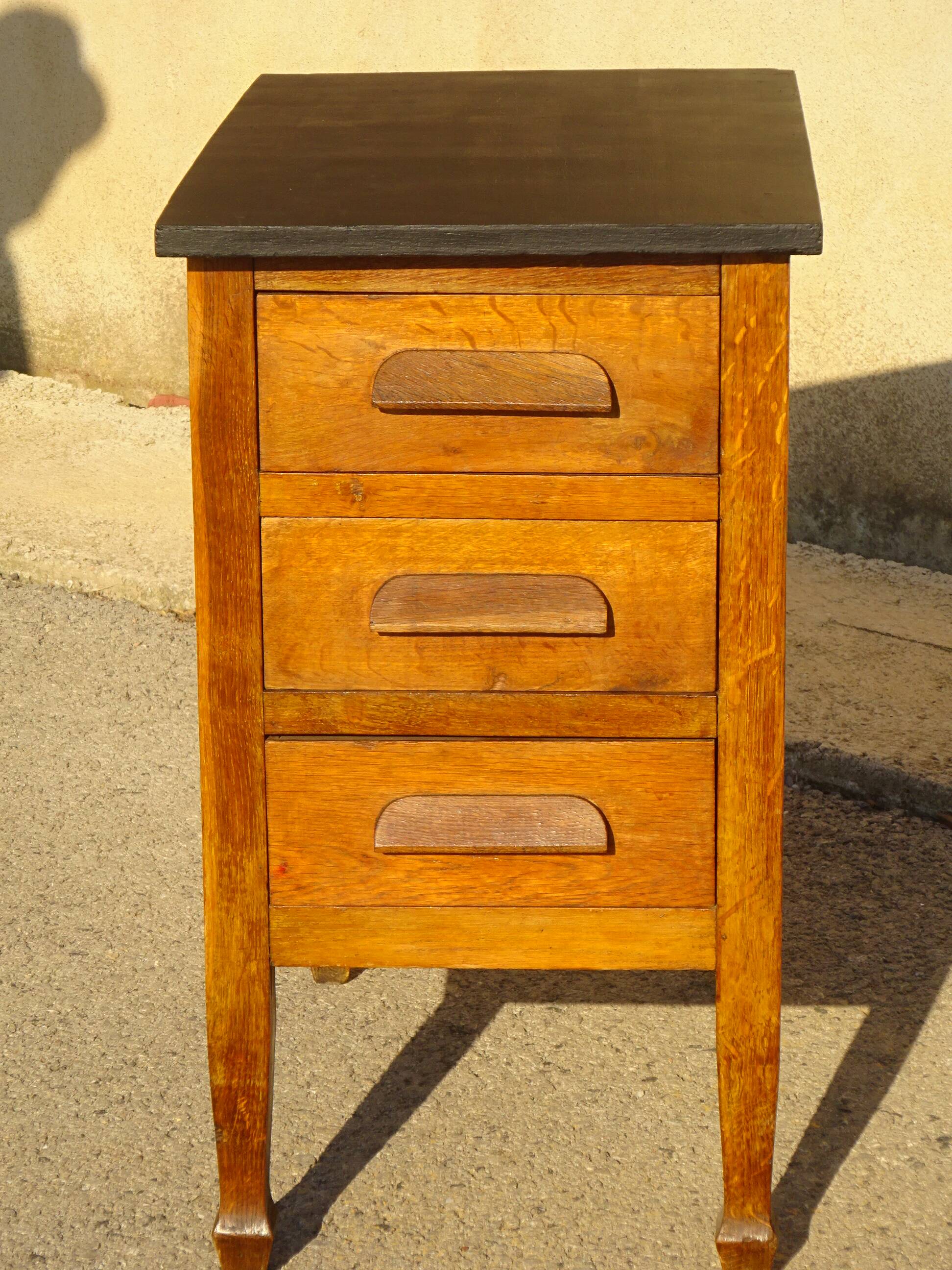 Office furniture, 3 oak drawers