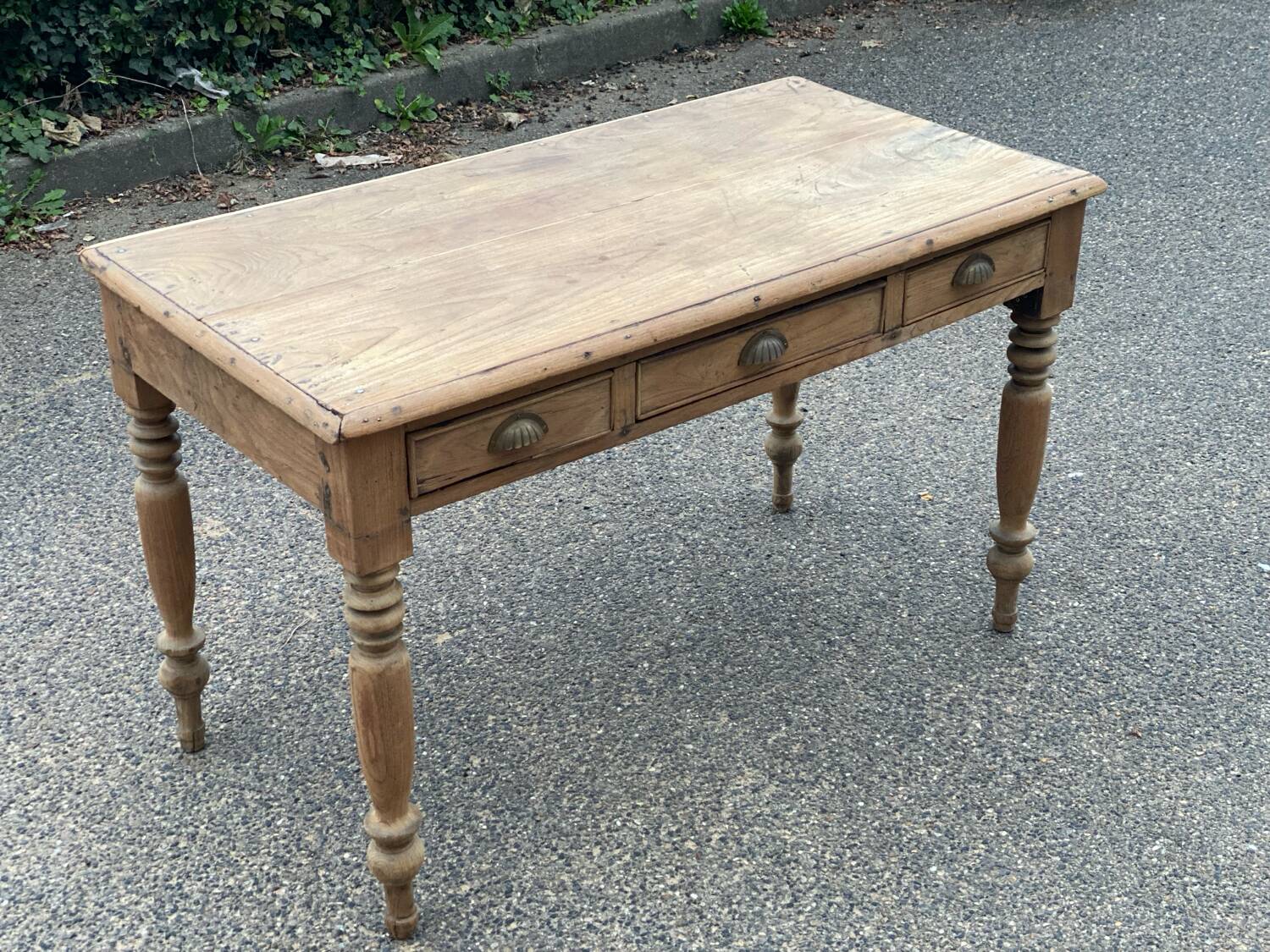 Renovated 3-drawer solid wood desk