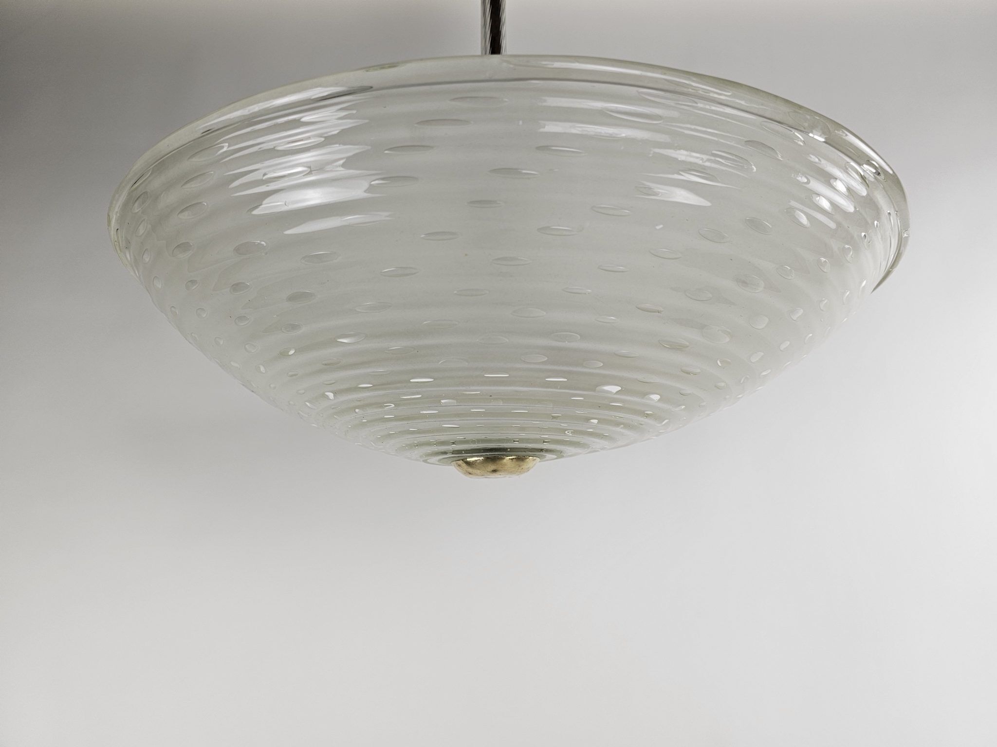 Lampe suspendue en verre italien Art Déco Murano "Pulegoso" d'Ercole Barovier, années 1930.