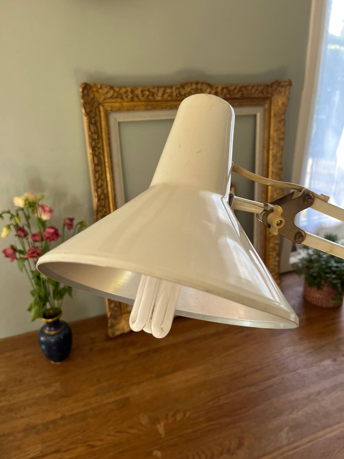 Vintage articulated lamp