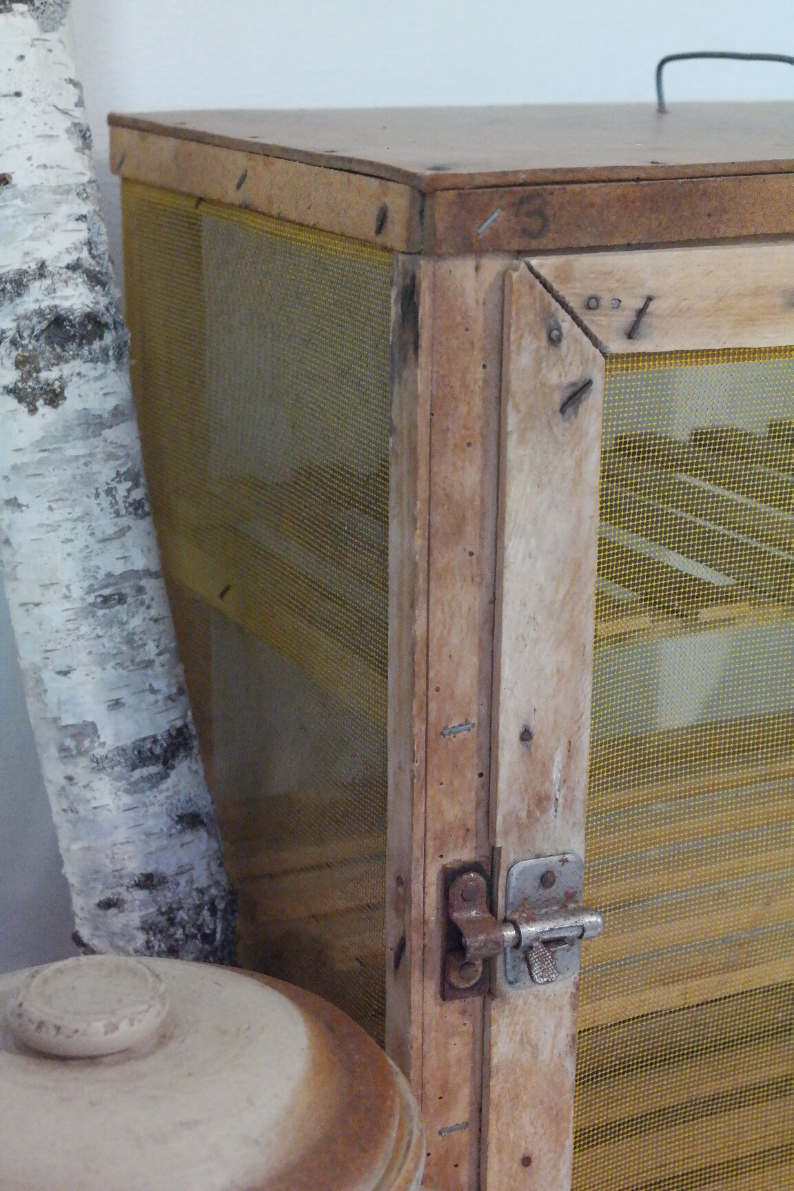 Garde manger campagnard ancien