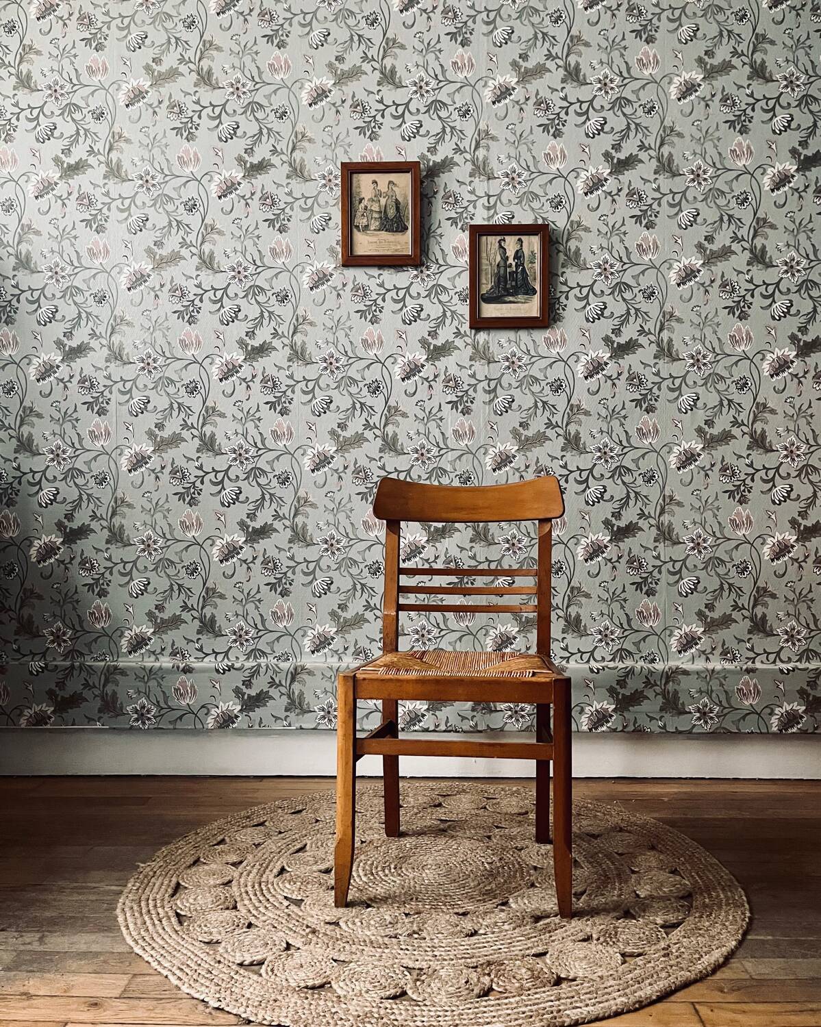 Pair of 70s straw chairs