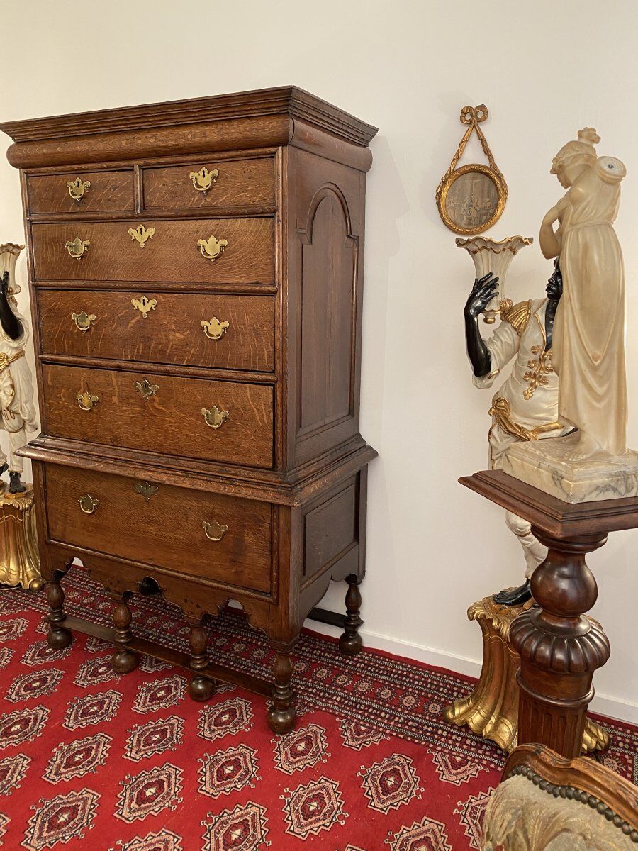 Buffet William & Mary period end of the 17th century