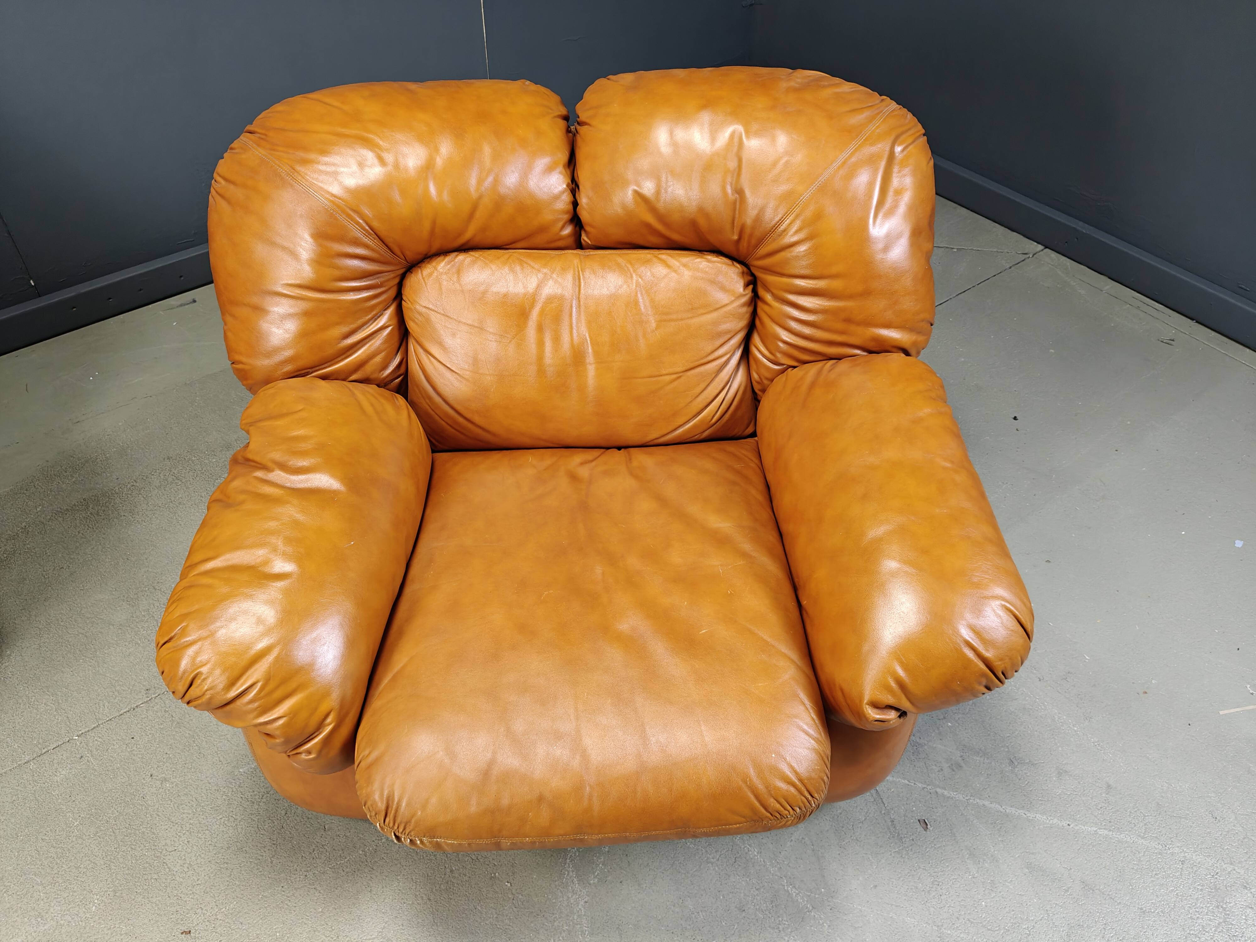 Mid century Italian leather sofa set by Ercole Biella for Grappeggia, 1970s
