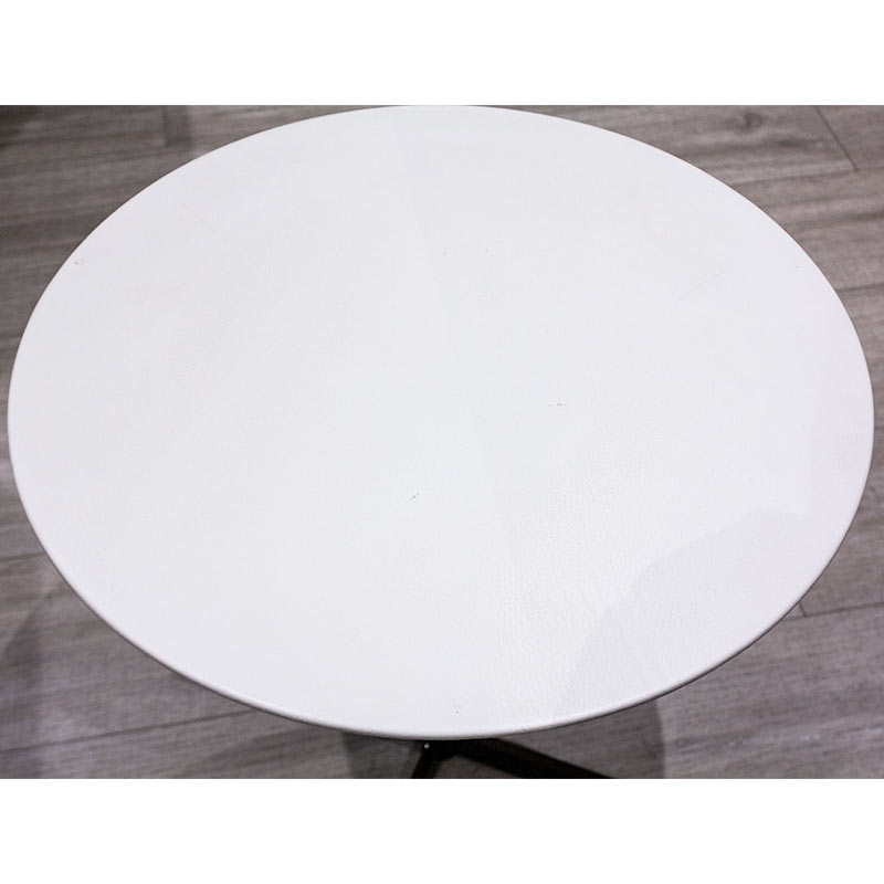 Table basse Poltrona Frau en cuir Blanc