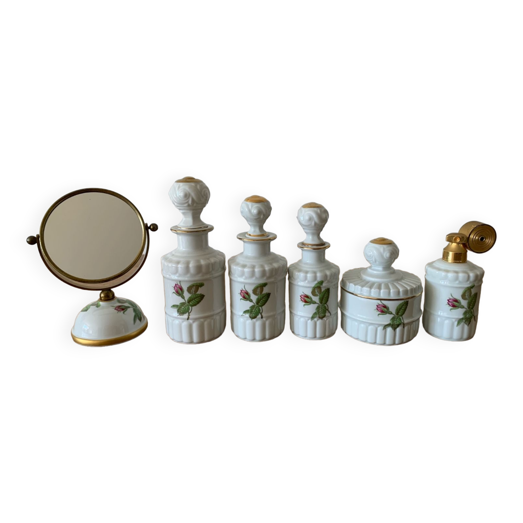 Porcelain set for bathroom