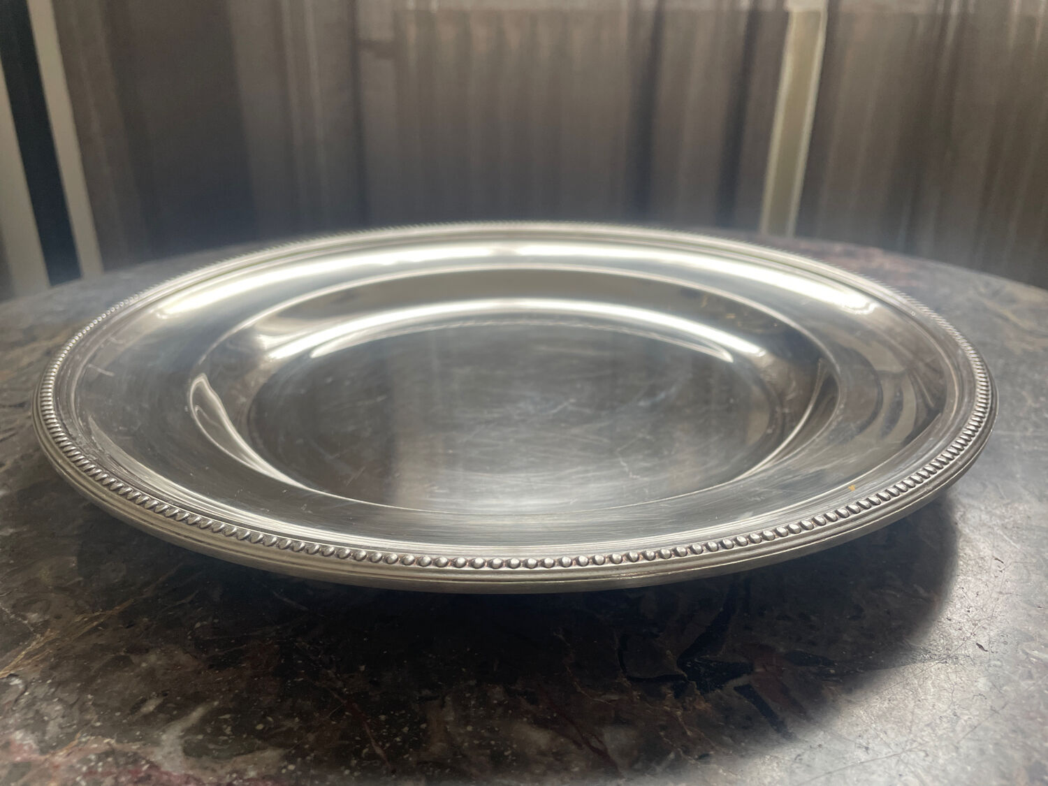 Flat Christofle round silver metal