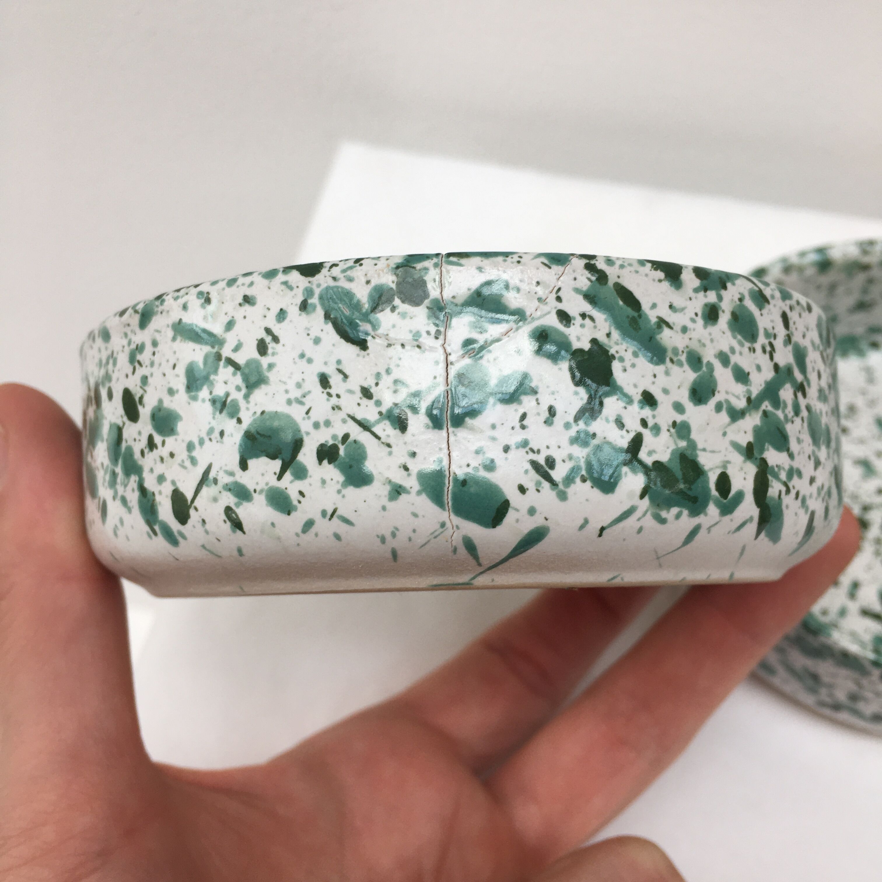 Set of two cups in speckled ceramic handmade
