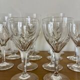 Set of 16 Nestor crystal glasses from Saint Lambert.