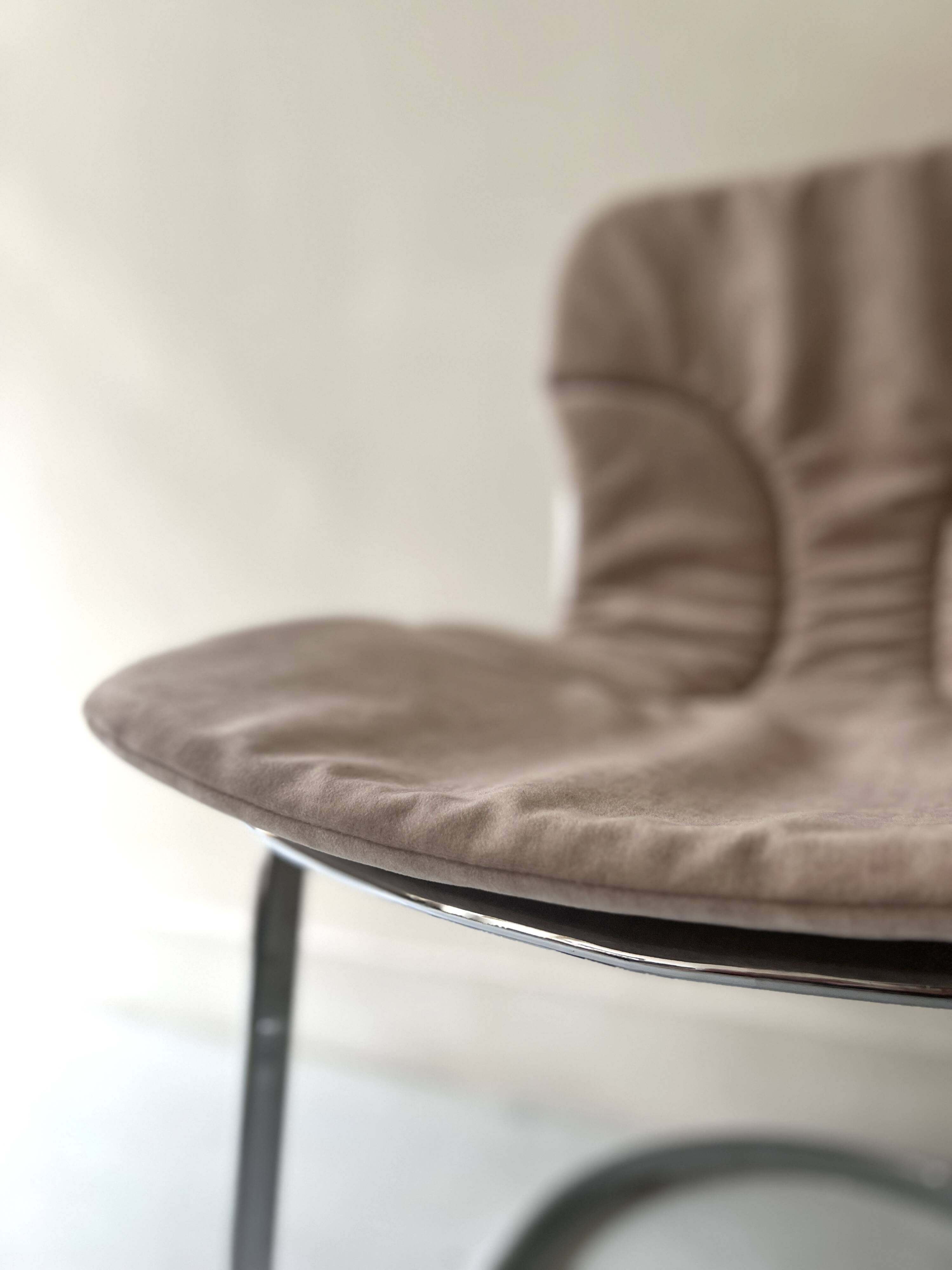 Cidue chair in chrome and short velvet, Willy Rizzo design 1970