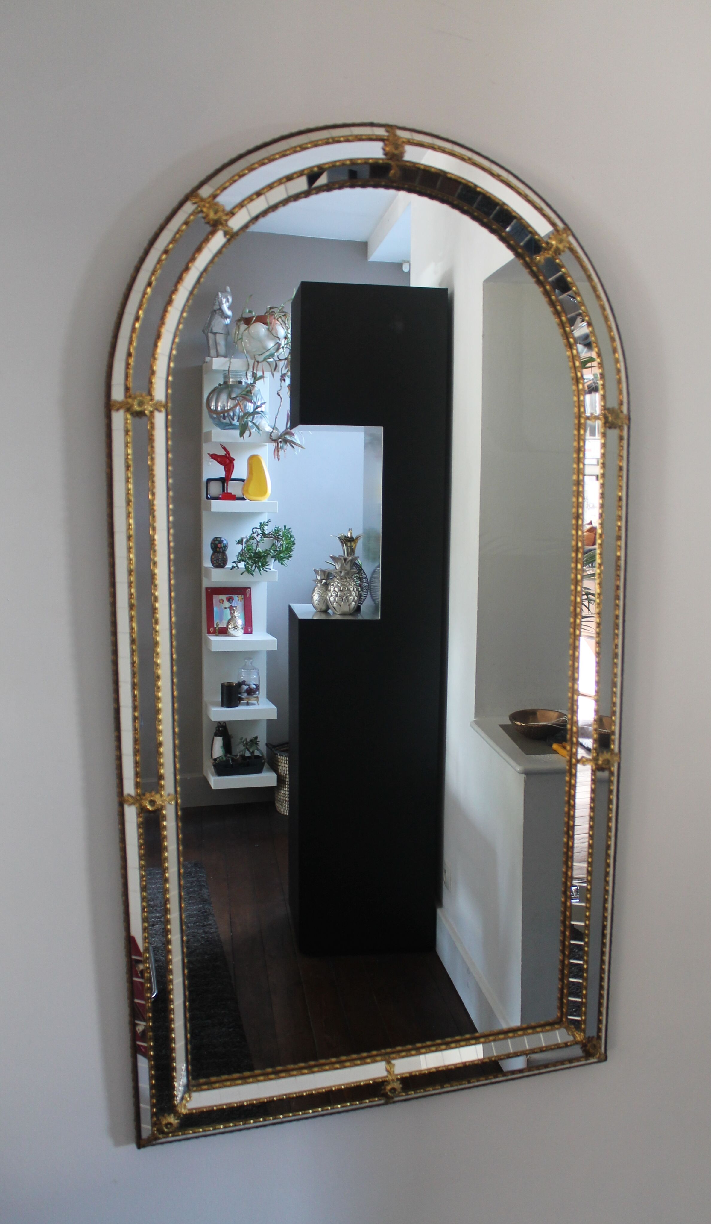 Large Venetian mirror with glazing beads and brass 110x60cm
