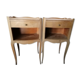 2 bedside tables