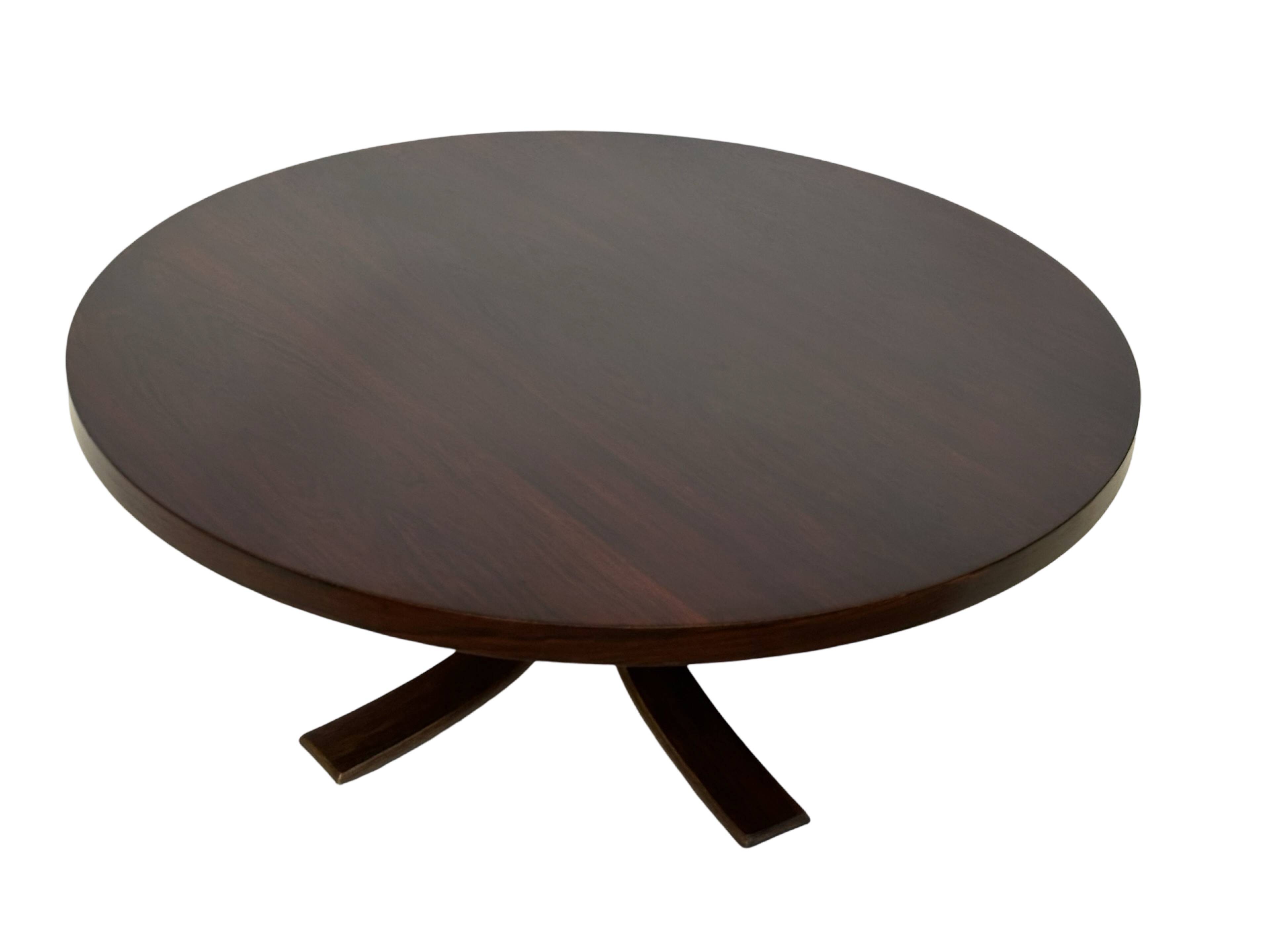 Vintage round coffee table in rosewood veneer, 60s design