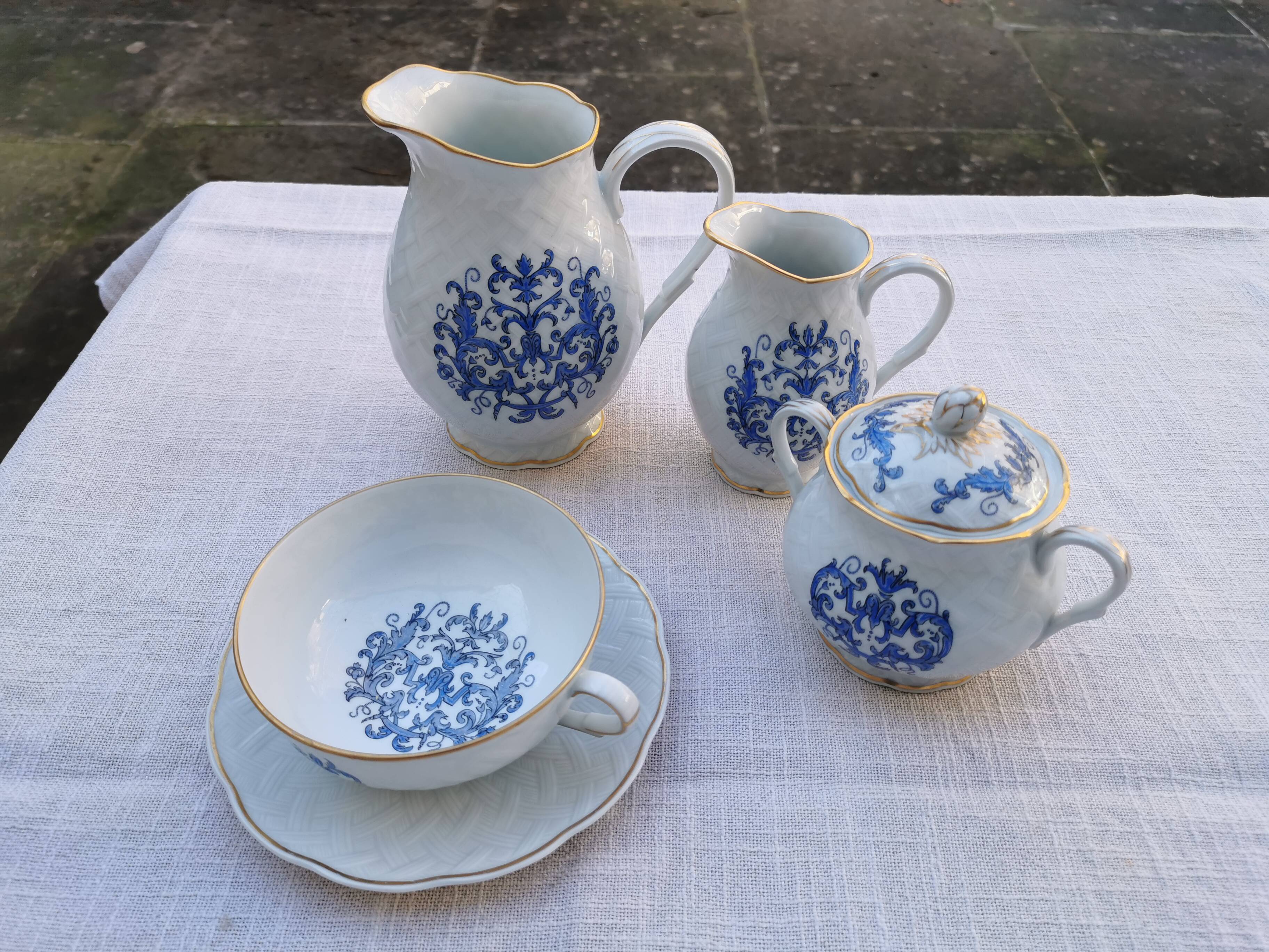 Bernardaud Limoges Louis XIII porcelain service