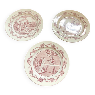 Set of three themed plates