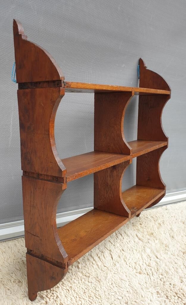 Etagère murale en accolades bois vintage 3 tablettes