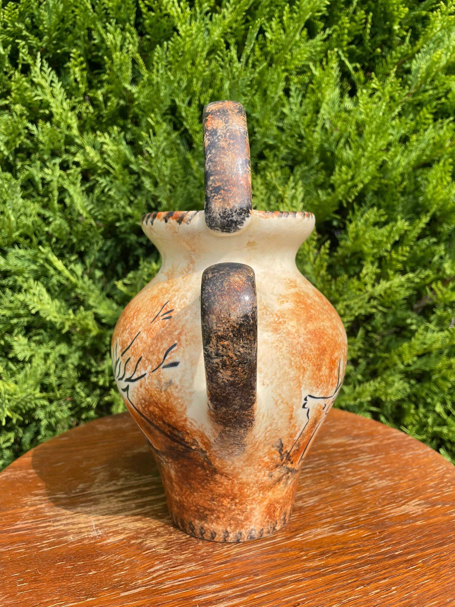 Lascaux prehistoric decorative pottery by Bruno Dose