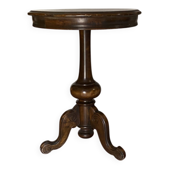 Small pedestal table