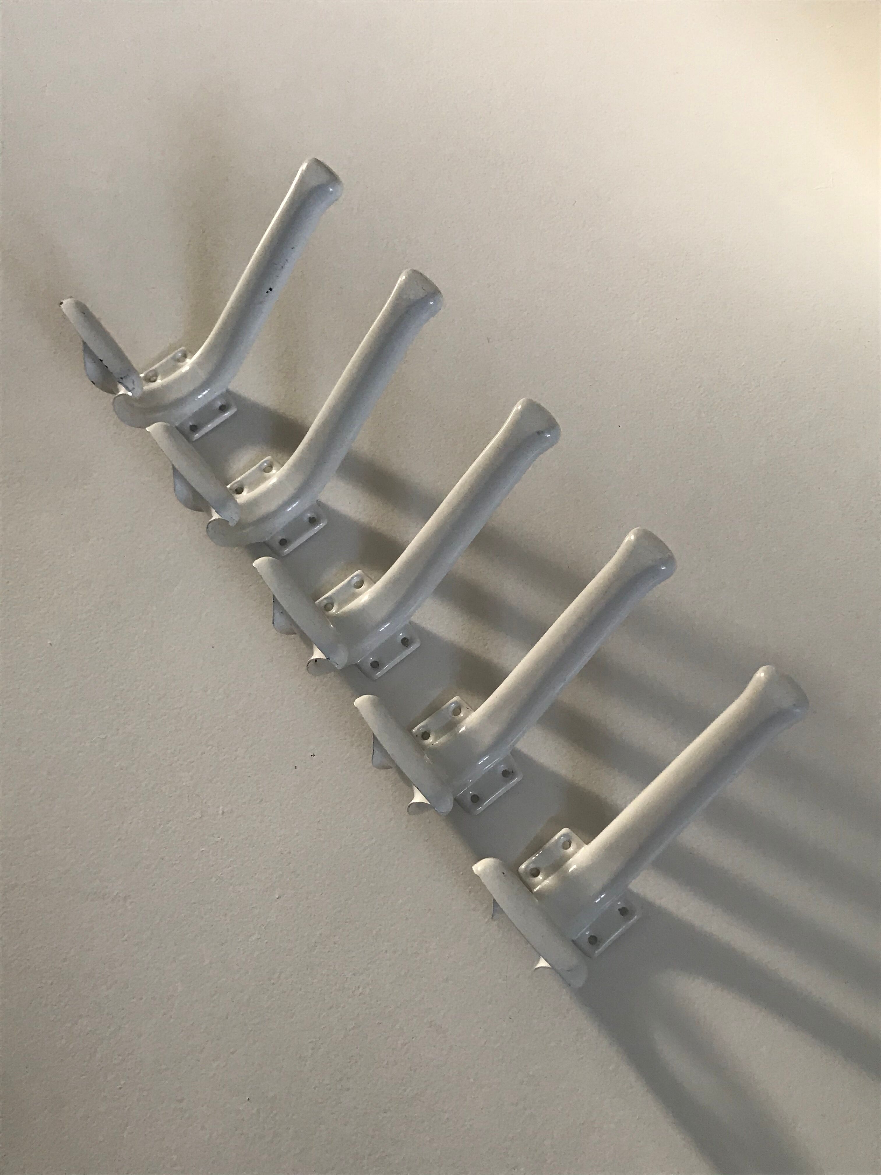 Lot of five vintage patères