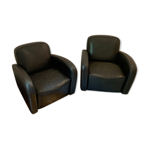 deux fauteuils en cuir