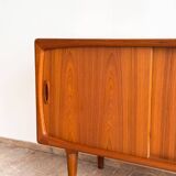 Petit buffet danois Mid-Century en teck par H.P. Hansen, années 1950