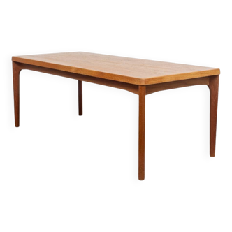 Table basse danoise vintage en teck de Henning Kjærnulf pour Vejle Mobelfabrik, années 1960