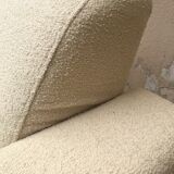 Artifort Series 691 chairs in white wool