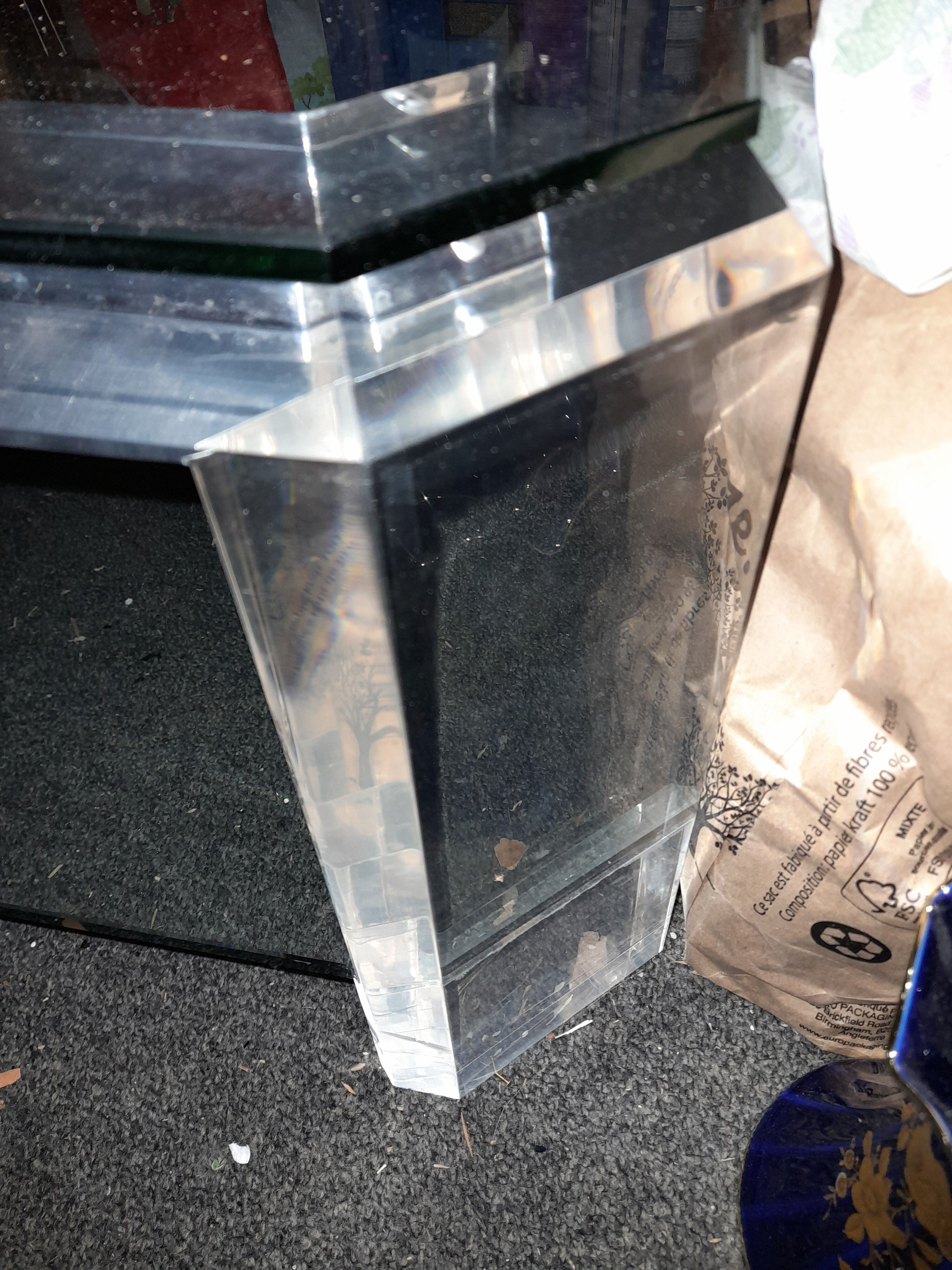 Modernist coffee table in glass and plexiglass altuglas design David Lange 1980