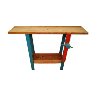 Former child workbench