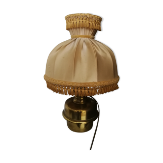 'Old oil lamp' bedside lamp