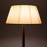 Lampadaire Stich en Cuir fabriqué par SCE France