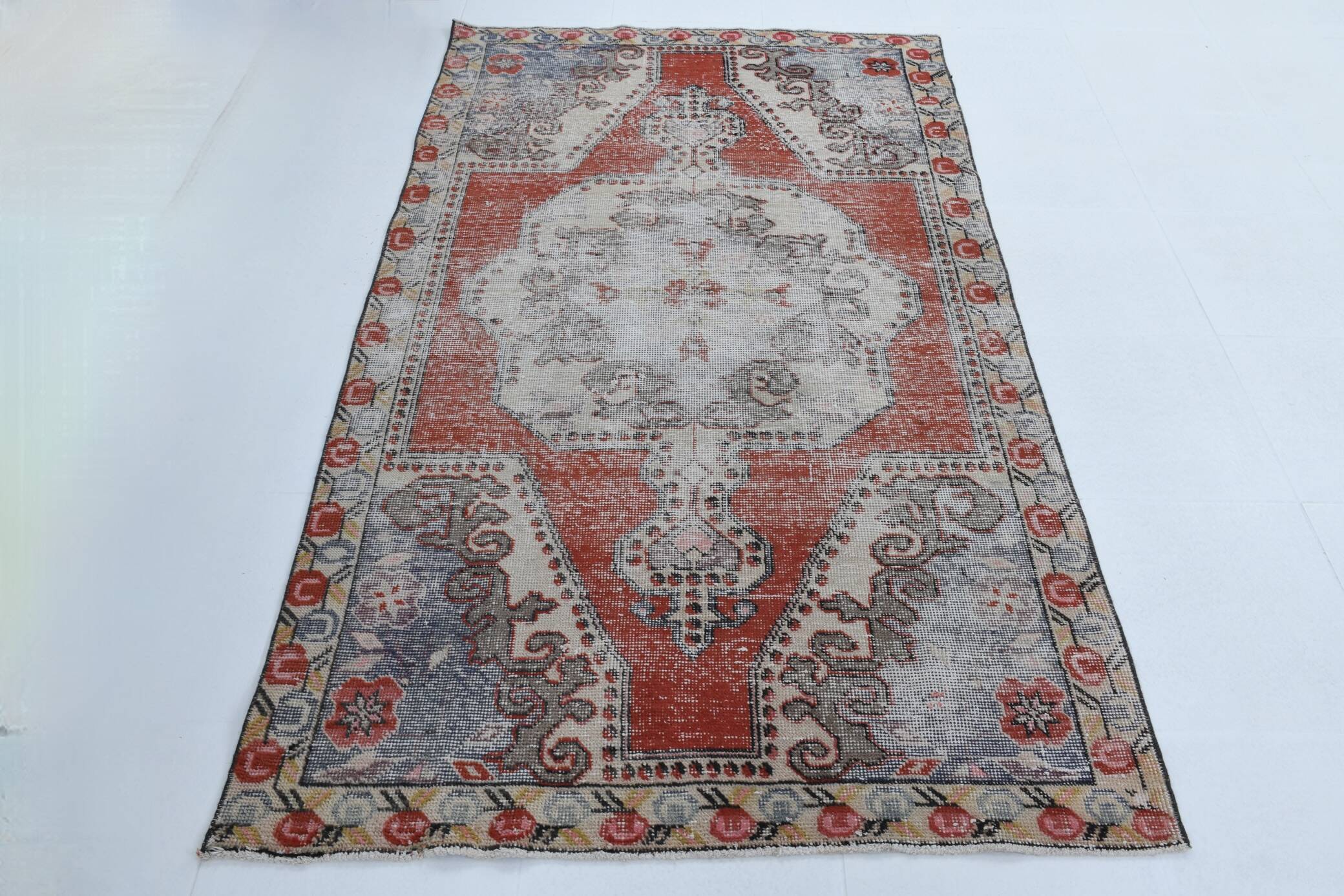 Red & Beige Handmade Turkish Vintage Rug, 126x213Cm