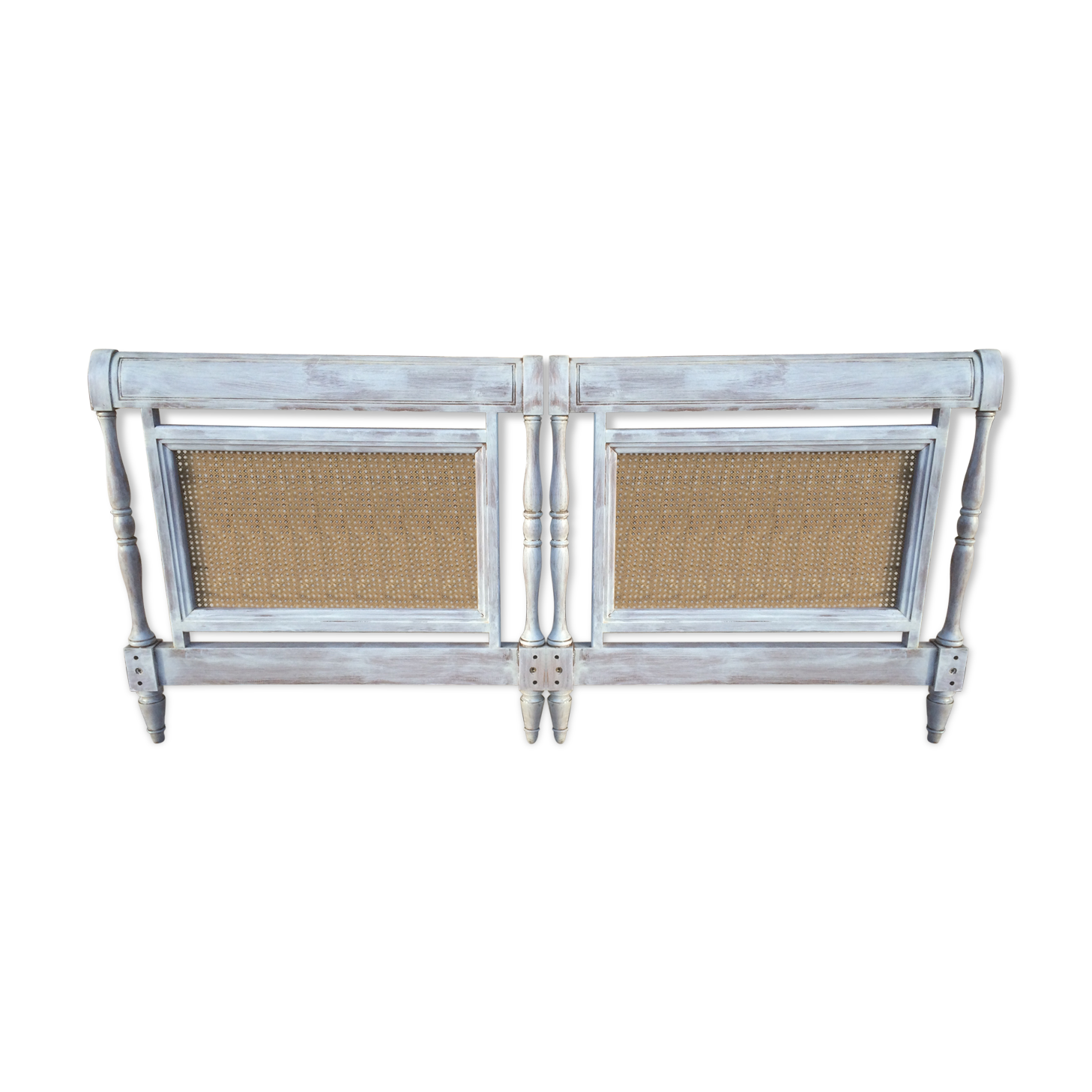 Bed head in wood and canning