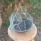 Chicken shaped egg basket