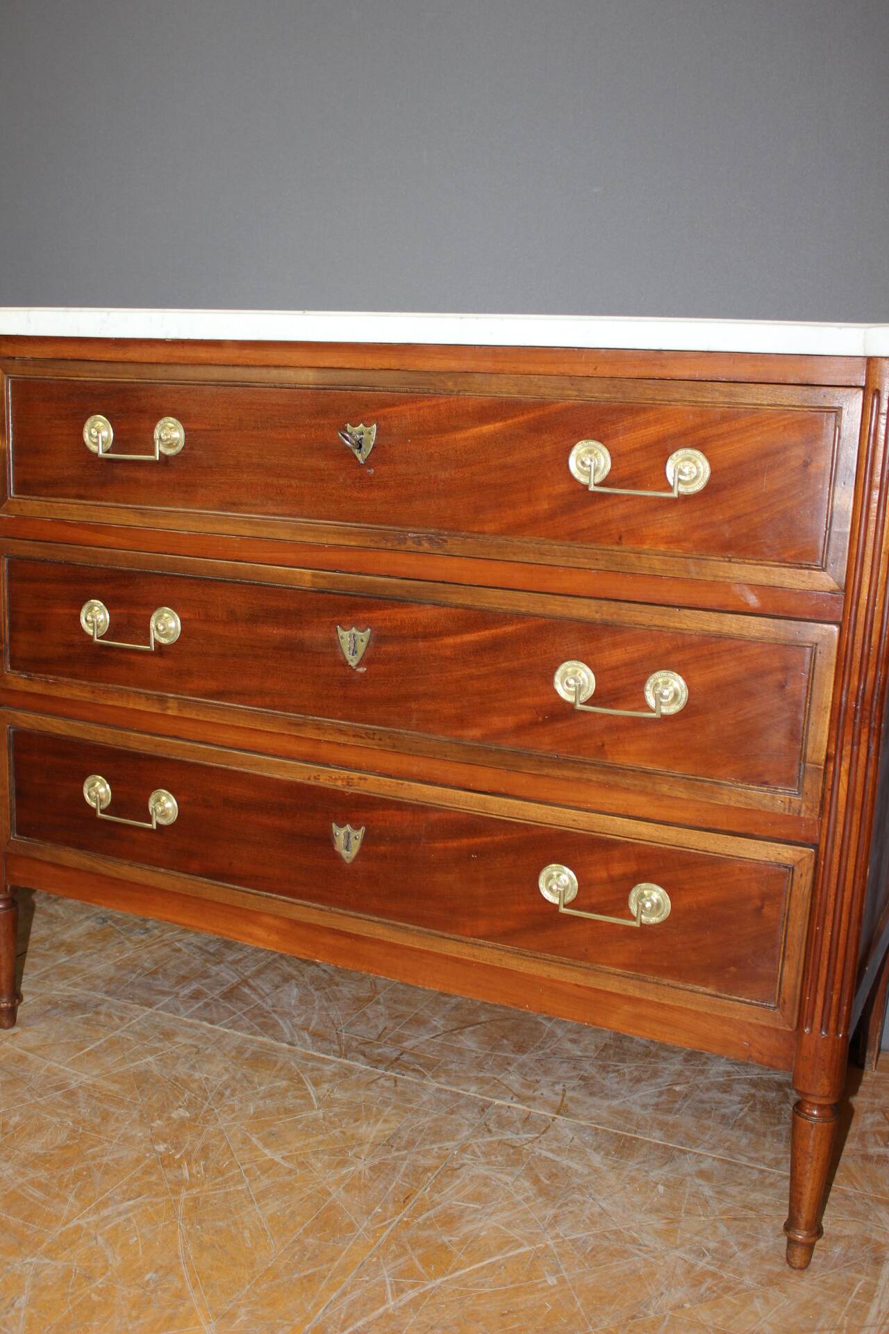 Small Louis XVI chest of drawers circa 1800