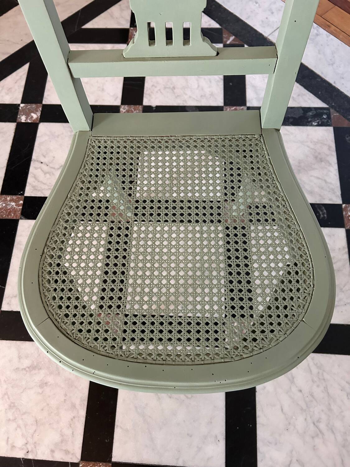 Empire chair