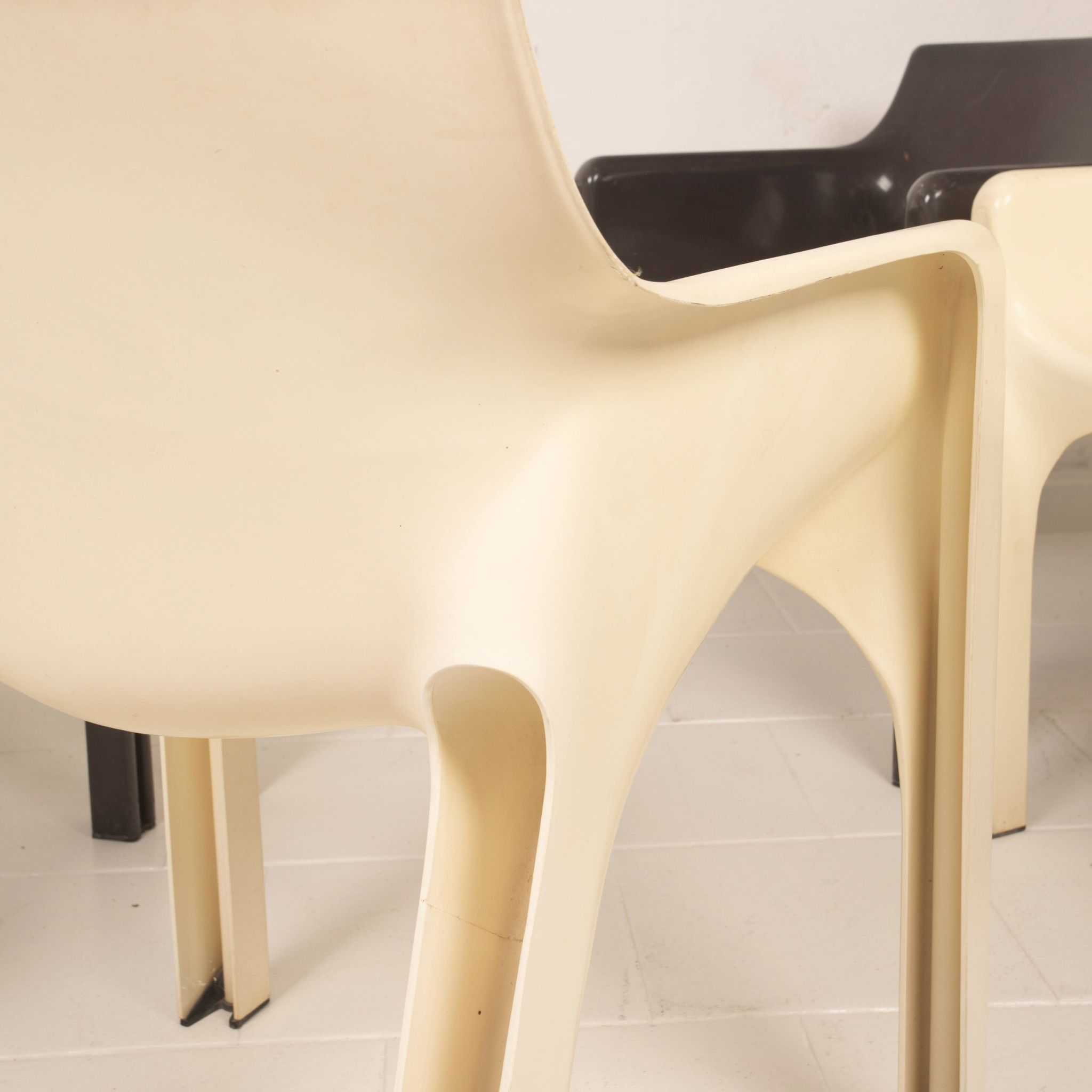 Set of six Gaudì Armchairs by Vico Magistretti for Artemide