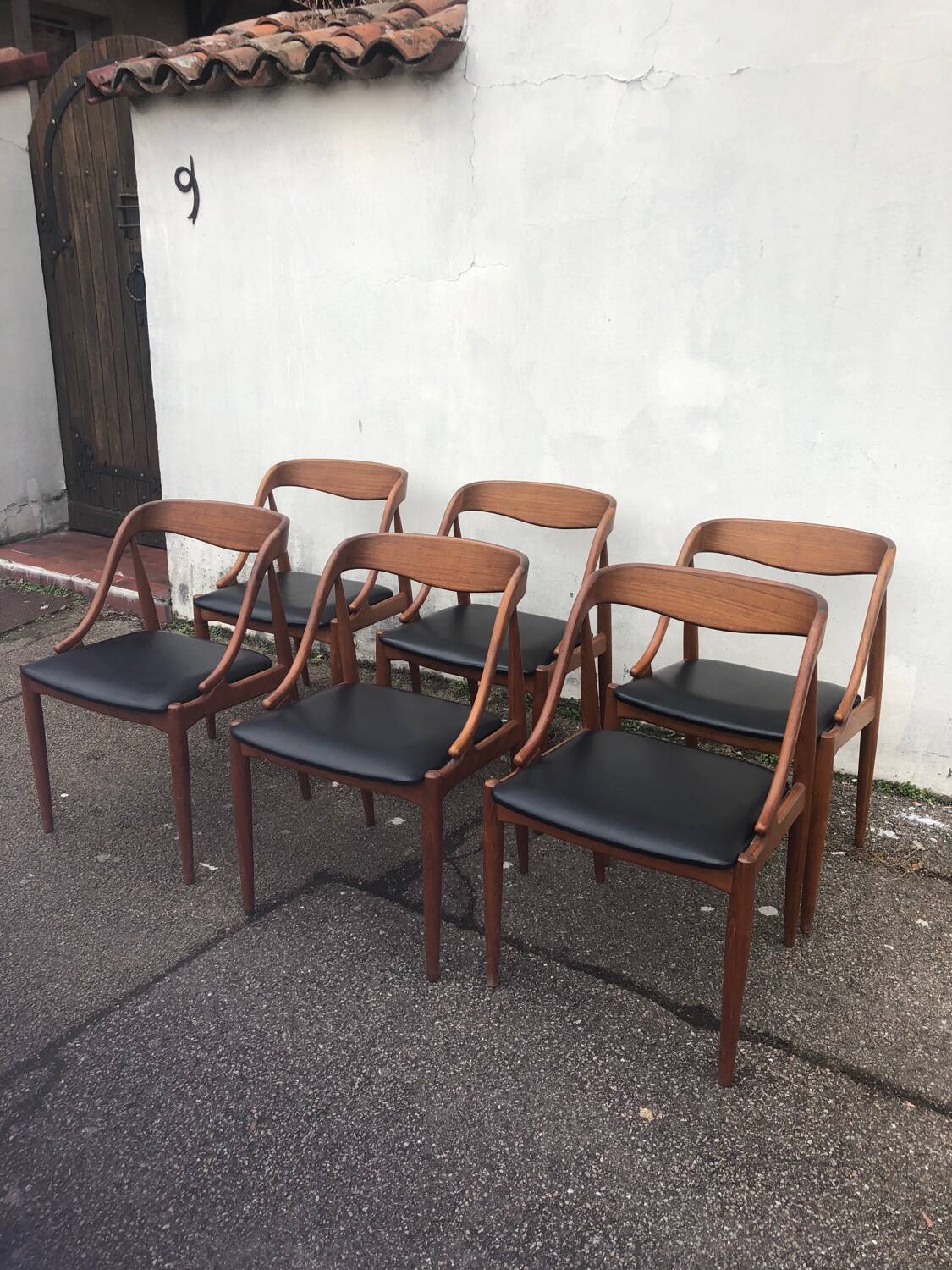Lot 6 Scandinavian Teak chairs by Johannes Andersen Samcom Circa 1960