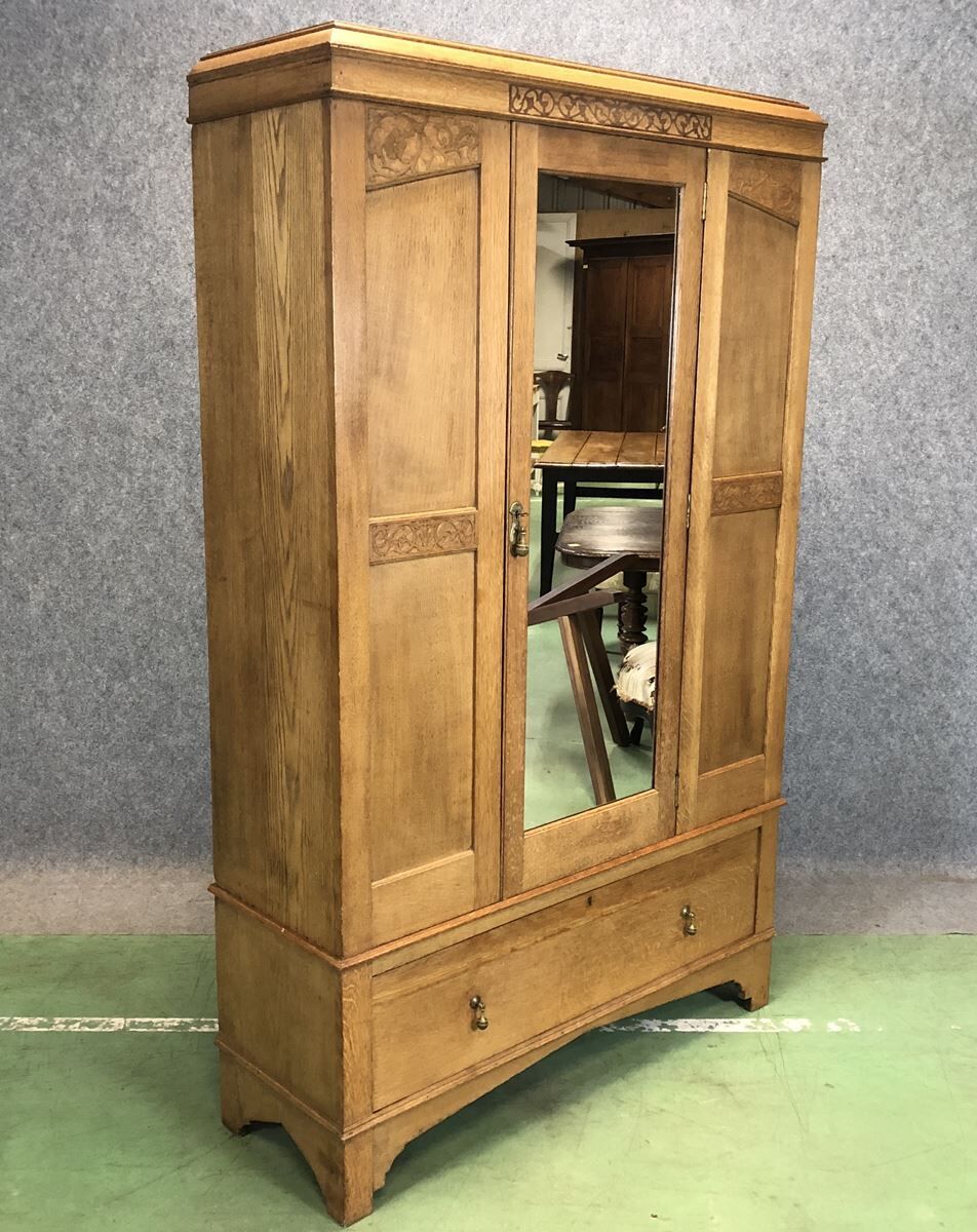 Blond oak closet - early 20th