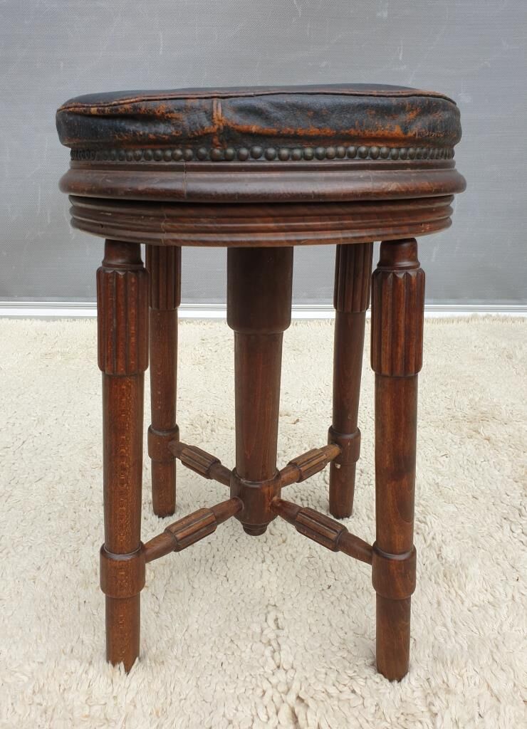 Pleyel piano stool from 1853 round leather seat