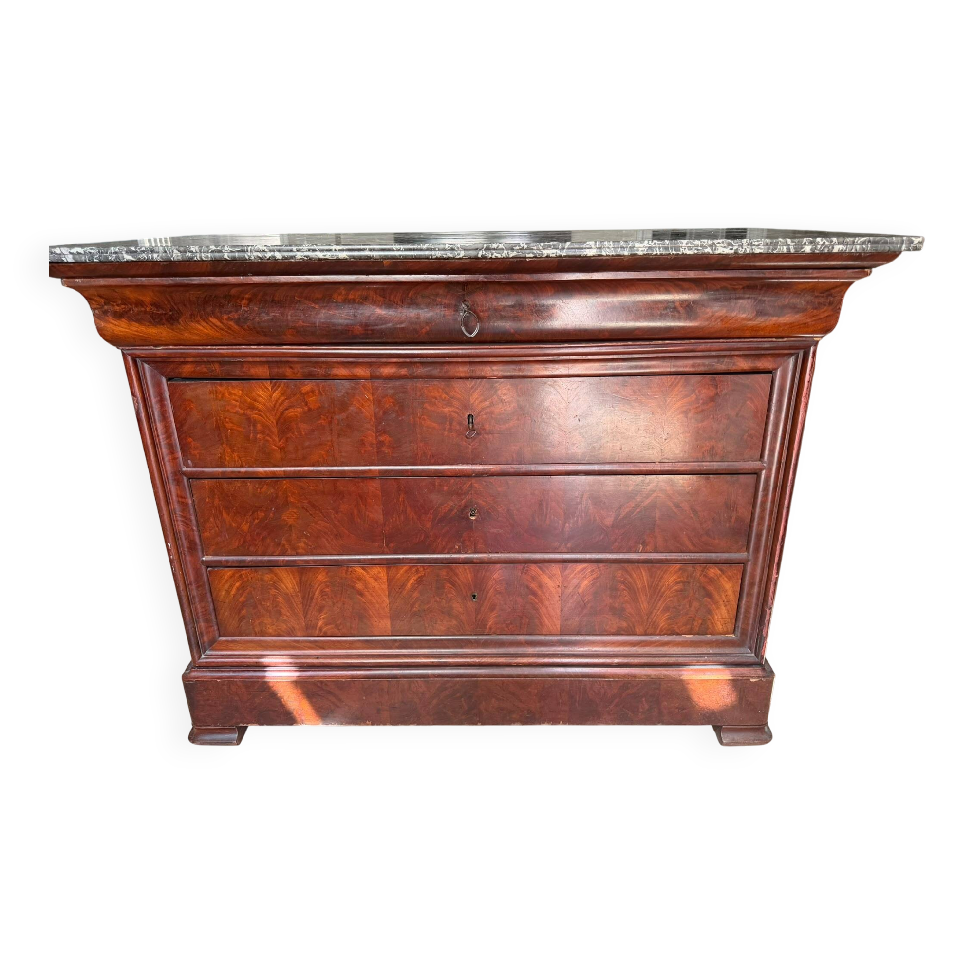 Louis-Philippe mahogany commode with flame finish – 4 drawers – Marble top