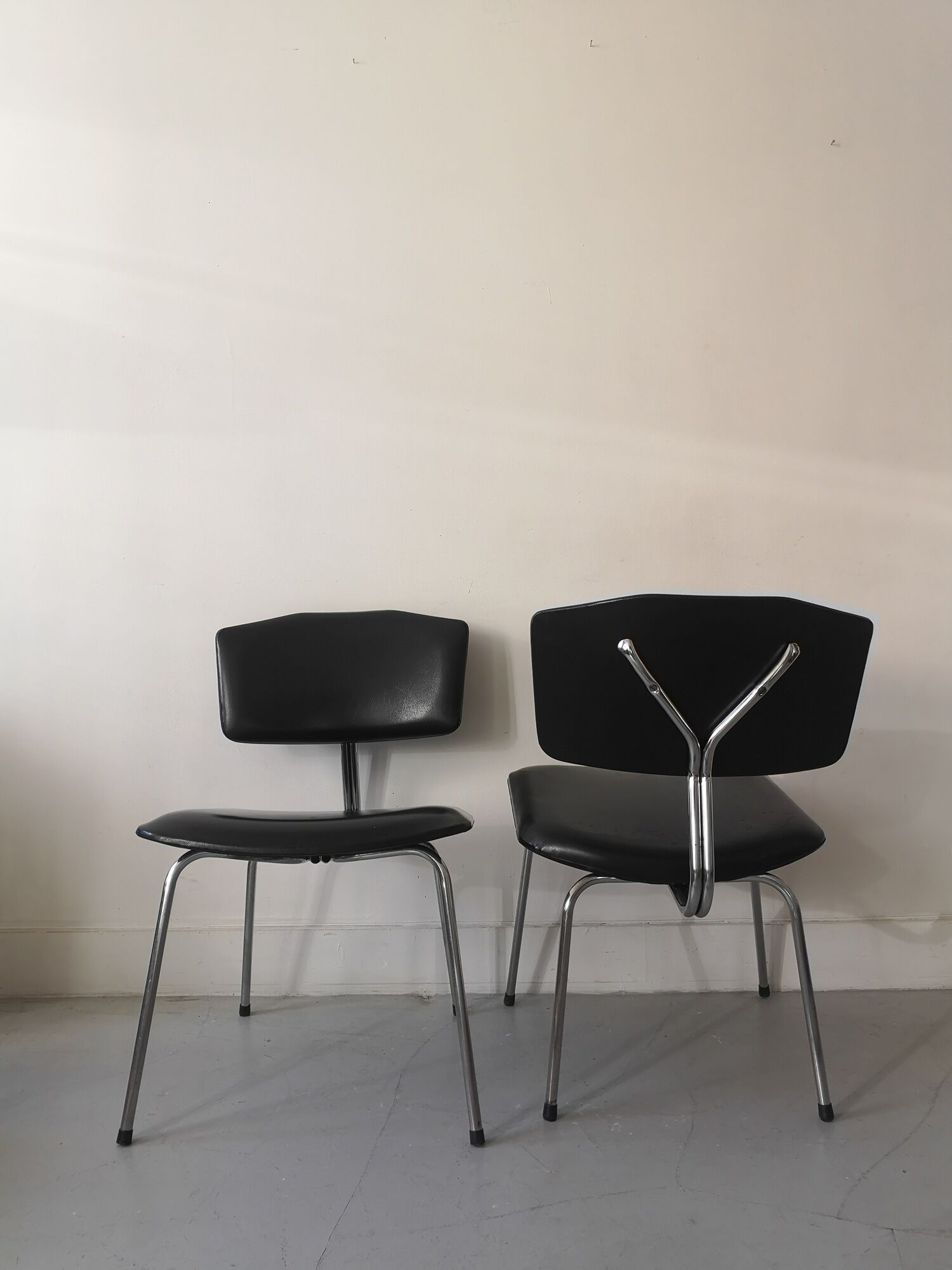 Pair of heaters design in black skai leather and metal, 1970