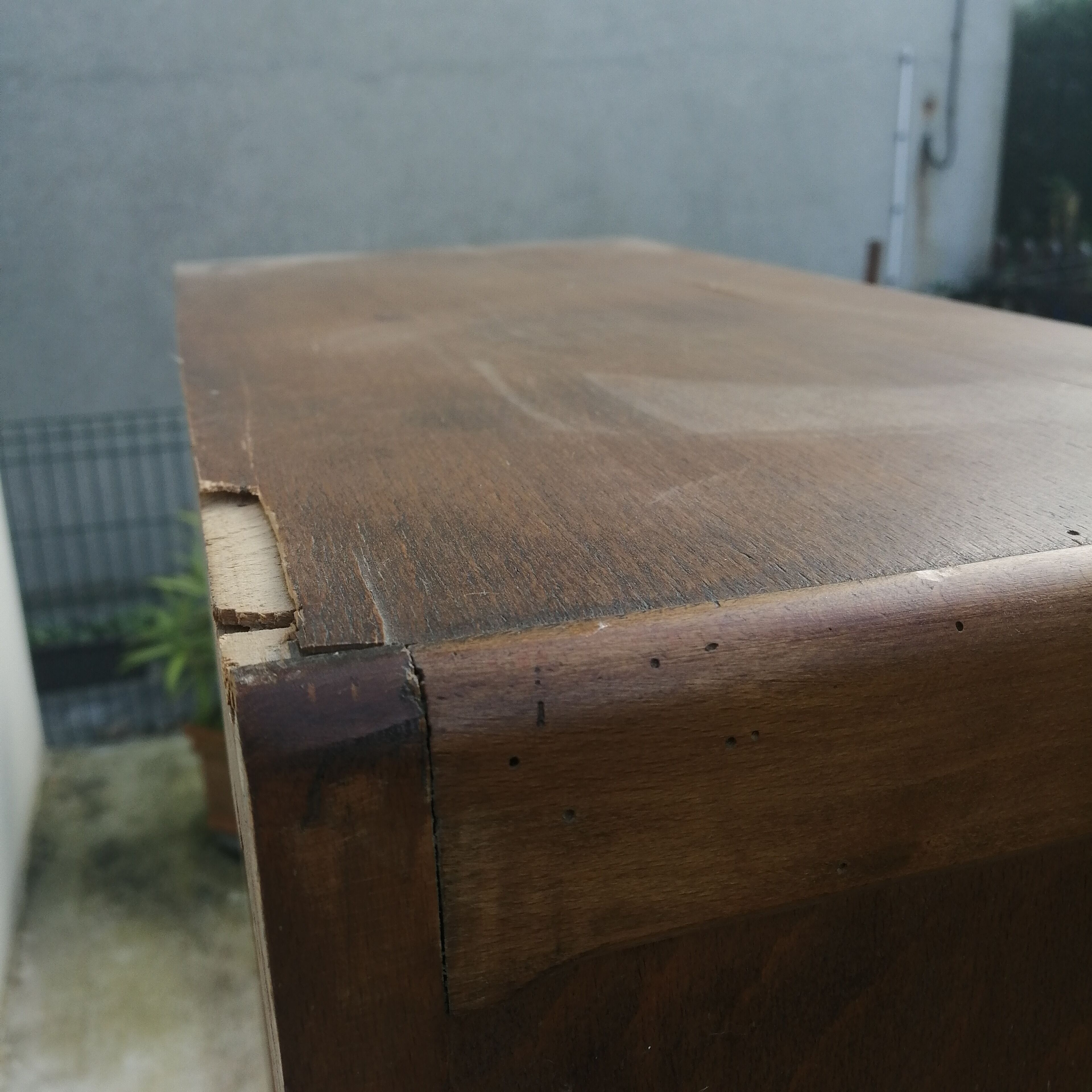 Meuble asymétrique-commode
